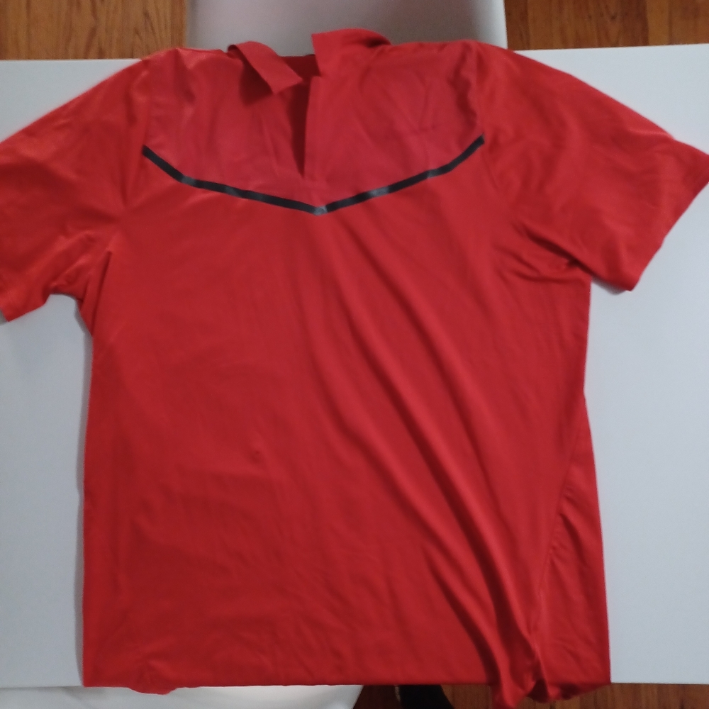 Nike Tiger Woods Collection Red Colar Zip up polo Size L
